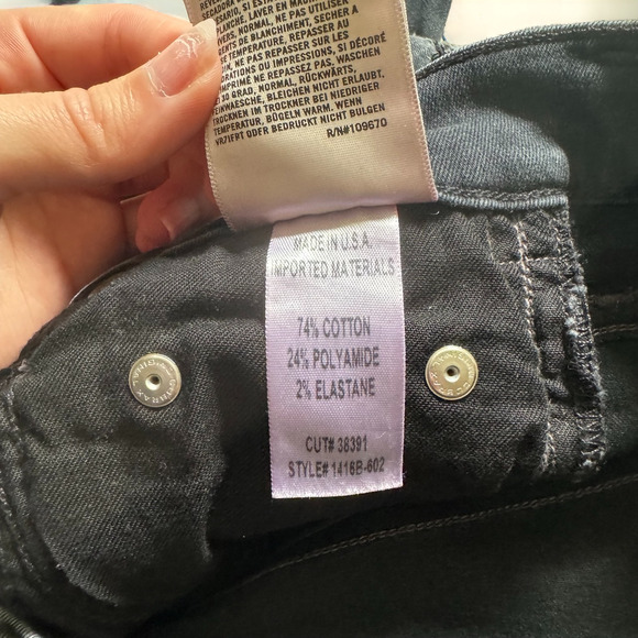 Citizens of Humanity Rocket Skinny High-Rise Distressed Jeans in Porter - Picture 11 of 11